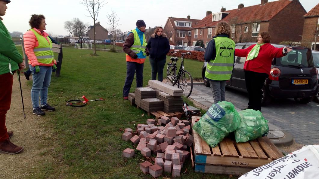 Van Geerstraat Leiderdorp met aktievoerders